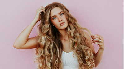 How To Master Bombshell Curls: The Ultimate Guide to Glamorous Hair