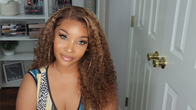 How to choose a curly wig that suits you?