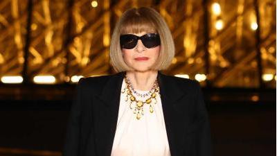 Does Anna Wintour Wear a Wig? 