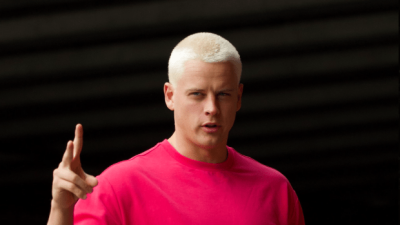 Is Joe Burrow’s Hair Real? His Famous Blonde Buzz Cut & Hairstyle Evolution