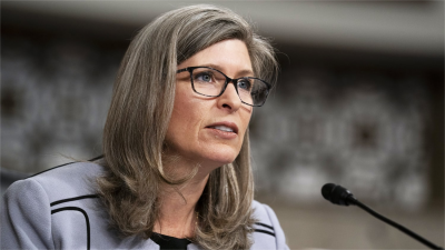Does U.S. Senator Joni Ernst Wear A Wig?