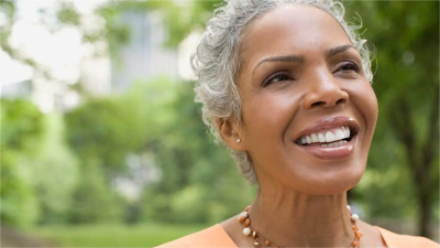 What Are Trendy Short Wigs for Older Women?